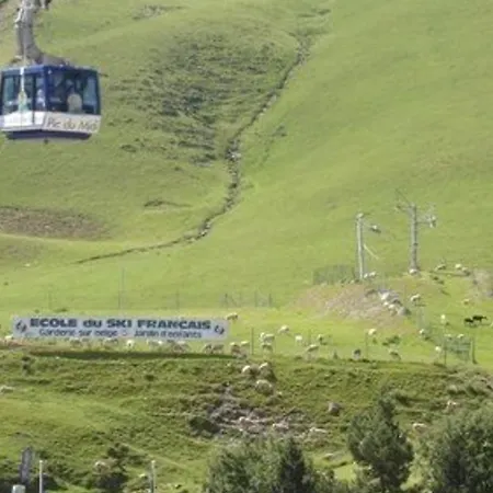 Pour 4 Avec Terrasse, Piscine Couverte, Parking Et Salle De Fitness A 400m Des Pistes - Fr-1-404-245 *