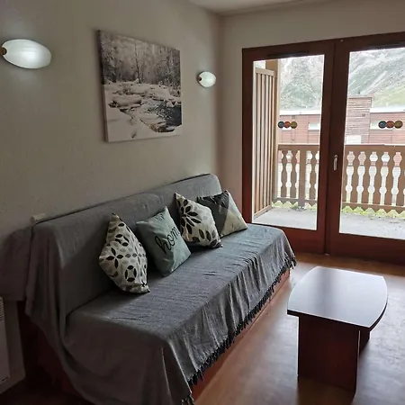 Apartamento Pour 4 Avec Terrasse, Piscine Couverte, Parking Et Salle De Fitness A 400m Des Pistes - Fr-1-404-245