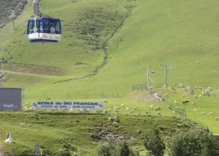 Pour 4 Avec Terrasse, Piscine Couverte, Parking Et Salle De Fitness A 400m Des Pistes - Fr-1-404-245 *