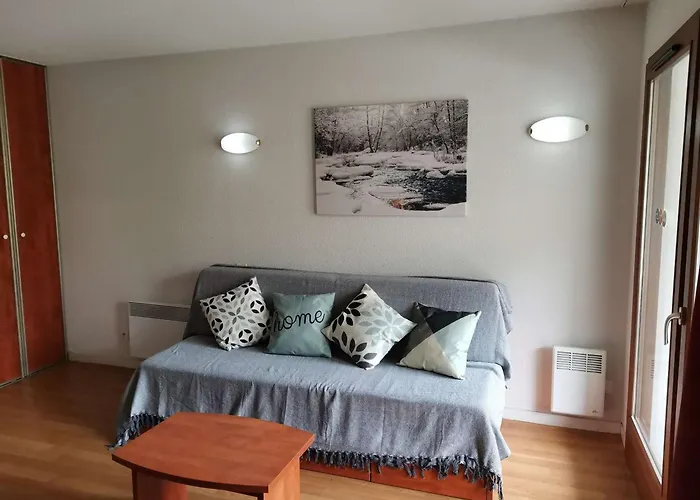 Pour 4 Avec Terrasse, Piscine Couverte, Parking Et Salle De Fitness A 400m Des Pistes - Fr-1-404-245 Bagnères-de-Bigorre