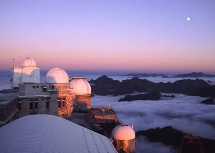 Pour 4 Avec Terrasse, Piscine Couverte, Parking Et Salle De Fitness A 400m Des Pistes - Fr-1-404-245 *